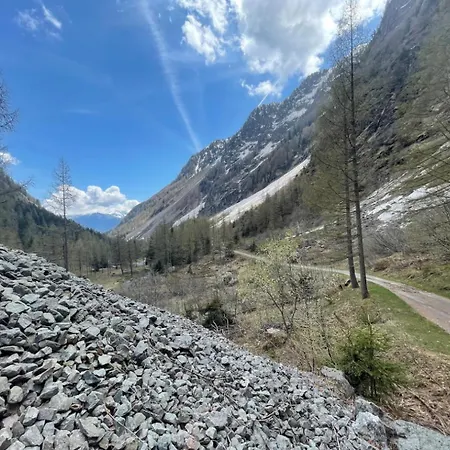 Mazot Agora & Family Trip - Ouest R+1 Salvan