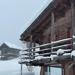Mazot Agora & Family Trip - Ouest R+1 아파트 Salvan