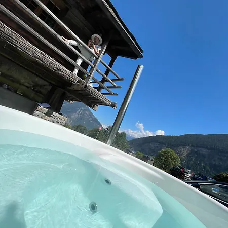 Mazot Agora & Family Trip - Ouest R+1 Salvan